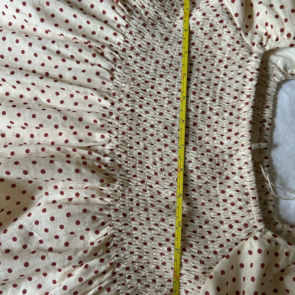 NWT By Together puff sleeved smock top. Size small. - Picture 7 of 8